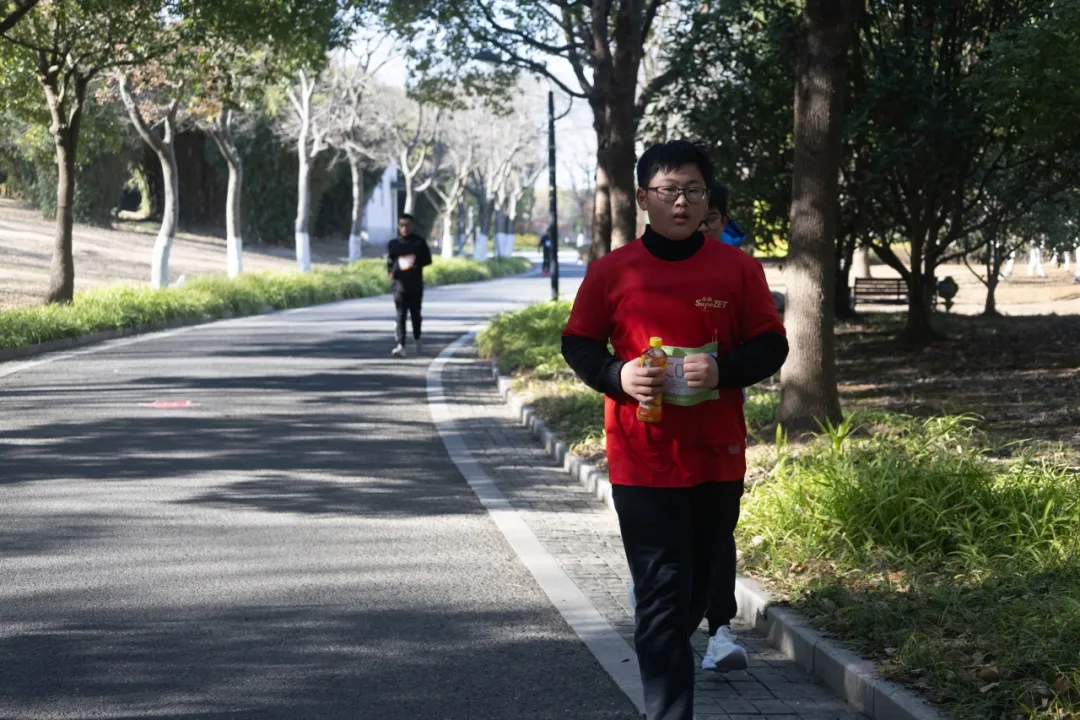 回望2024 启航2025 | AG真人股份2025年度战略年会顺利召开